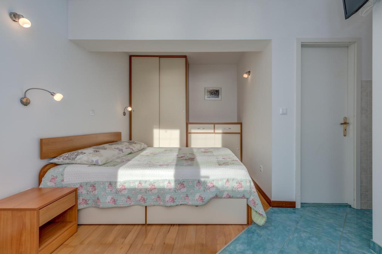 Pikolo Apartments Omis Tice Exteriör bild